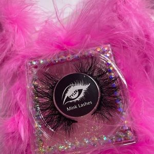 Tyler Eyez Mink Eyelash collection “Lux”